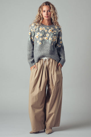 Urban Daizy - Daisy Embossed 3D Floral Knit Sweater
