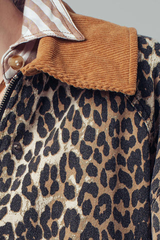 Urban Daizy - Leopard Print Corduroy Collar Barn Jacket