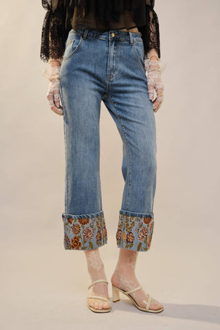 Blue B Embroidered Cuffed Cropped Jeans – Medium Wash