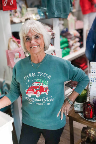 DUSTY FOREST OAT COLLECTIVE - FARM FRESH CHRISTMAS  Mineral Graphic Sweatshirt