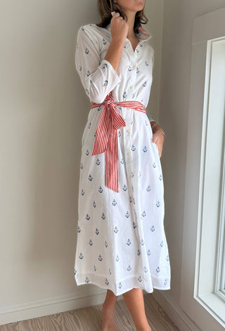 Pink Pineapple Exclusive Cotton Shirt Dress – Patriotic Resort Dress with Sash &amp; Pockets