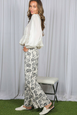 Vine & Love Floral Cropped High-Rise Stretch Jeans | VP83370