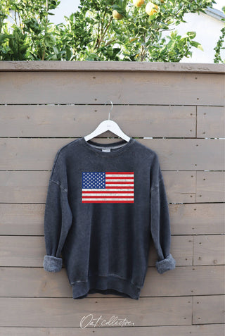 OAT COLLECTIVE - USA FLAG Mineral Graphic Sweatshirt