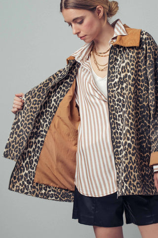 Urban Daizy - Leopard Print Corduroy Collar Barn Jacket