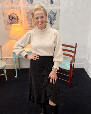Coco + Carmen Canyon black faux suede ruffle midi skirt styled outfit